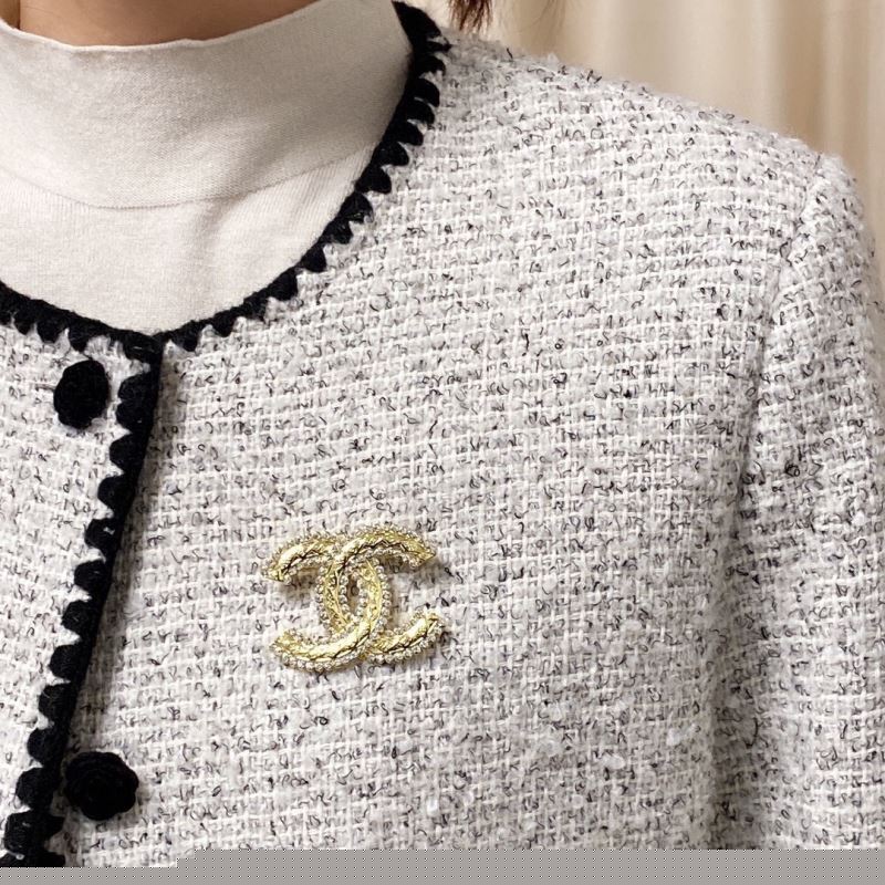 Ch*el brooches